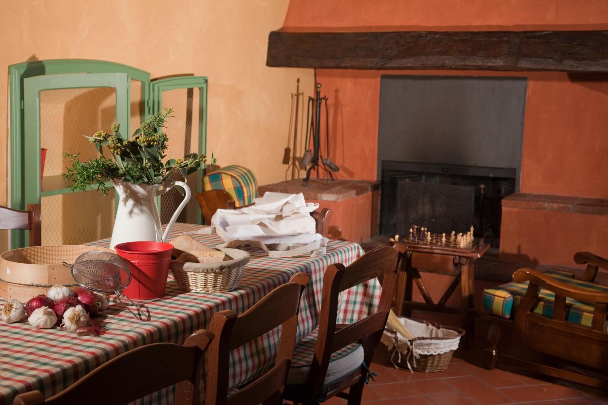 Agriturismo Fattoria Lavacchio ปอนตาสซิเอเว ภายนอก รูปภาพ
